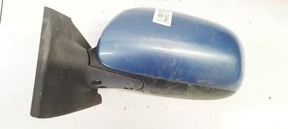 Toyota Yaris Front door electric wing mirror E13011076