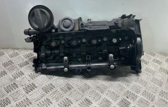 BMW 3 GT F34 Rocker cam cover 8570828