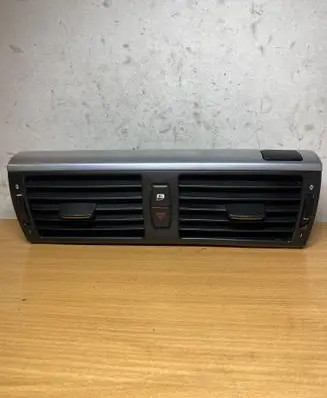 BMW X5 E70 Dashboard air vent grill cover trim 9220101 C1583