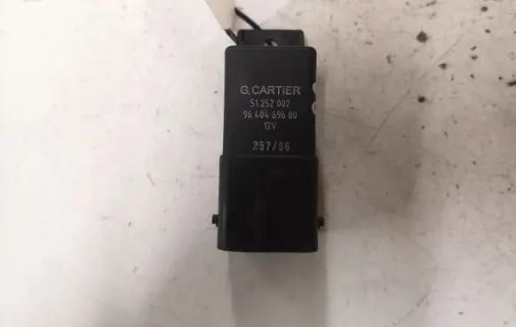 Peugeot 307 Glow plug pre-heat relay 9640469680 51252002