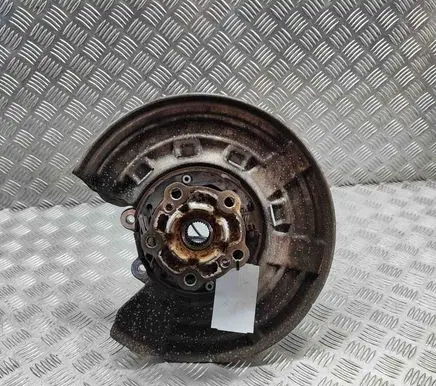 BMW M4 F82 F83 Rear wheel hub 2284795 2284881
