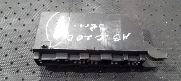 Mercedes-Benz C W202 Other control units/modules 2025420232 5KG007099-02