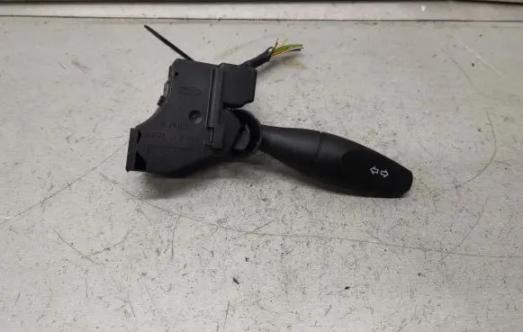Ford Focus Indicator stalk 98AG13335AG