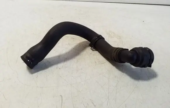 Audi TT TTS Mk2 Engine coolant pipe/hose 3AA122073A