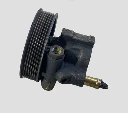Renault Laguna II Power steering pump 8200357347