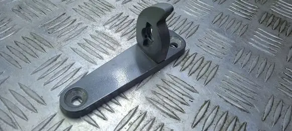Mercedes-Benz C AMG W204 Rear door lower hinge A047058