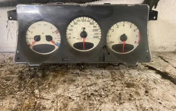 Chrysler PT Cruiser Speedometer (instrument cluster) 04671535AH