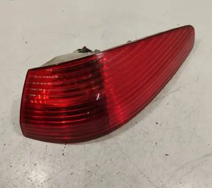 Peugeot 607 Rear/tail lights