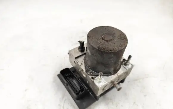 Audi A4 S4 B7 8E 8H ABS Pump 8E0910517D 8E0614517AK