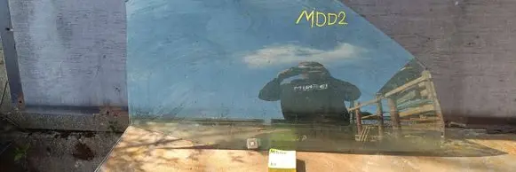 Peugeot 106 Front door window glass four-door 1212123