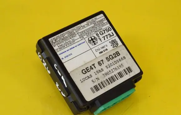 Mazda 626 Immobilizer control unit/module GE4T675G2B