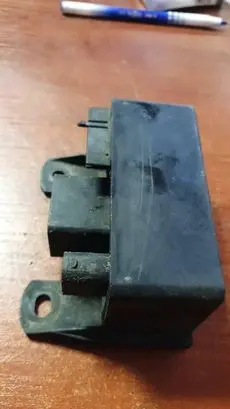 Mercedes-Benz C W203 Glow plug pre-heat relay