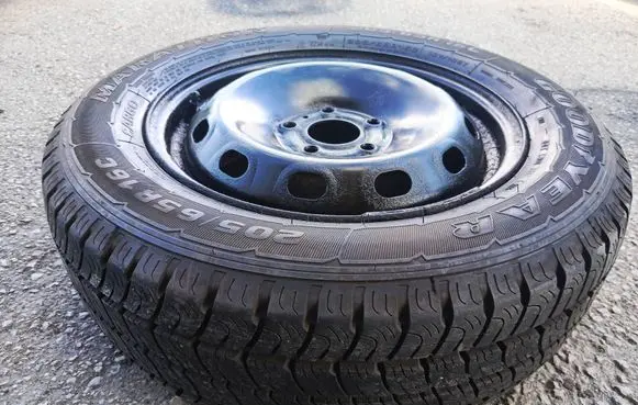 Opel Vivaro R16 spare wheel 