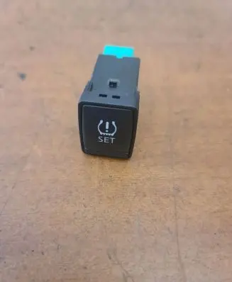 Nissan Juke I F15 Other switches/knobs/shifts BV80A 40321A