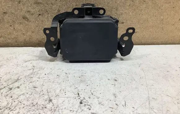 Toyota RAV 4 (XA40) Distronic sensor radar 2014DJ4926
