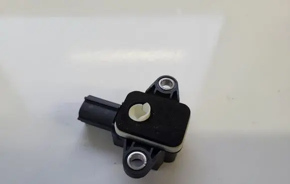 Seat Exeo (3R) Airbag deployment crash/impact sensor