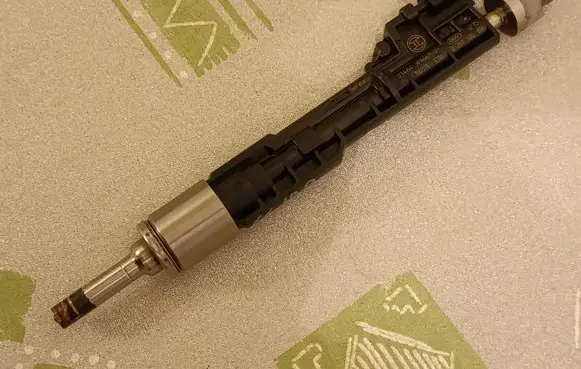 BMW X5 F15 Fuel injector 7645956 13537645956 13647599876