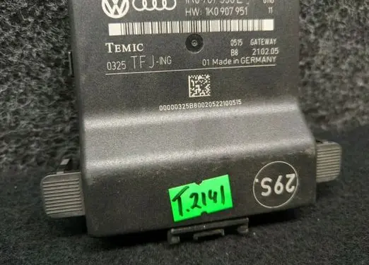 Volkswagen Touran I Gateway control module 1K0907530E