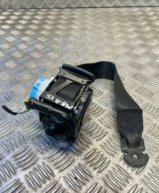 Mercedes-Benz A W176 Rear seatbelt 307492399228