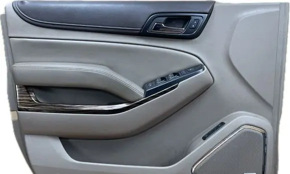 GMC Yukon Front door card panel trim 22953150