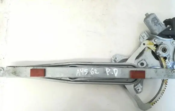 Toyota Auris 150 Sliding door window regulator with motor