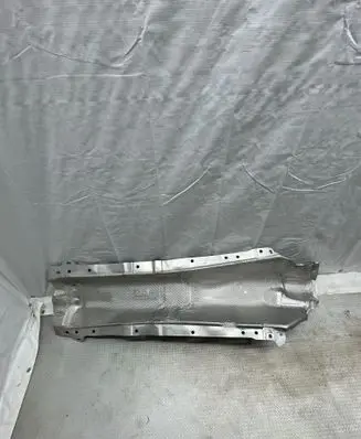 Exhaust heat shield