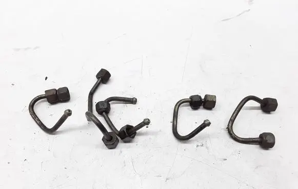 Fuel injector supply line/pipe