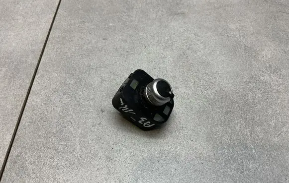 Audi A3 S3 8V Wing mirror switch 8V0959650