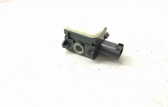 Mercedes-Benz ML W164 Airbag deployment crash/impact sensor 0038202826 A0038202826