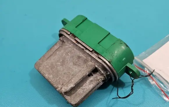 Renault Espace IV Heater blower motor/fan resistor 52492365 IMPRK1418350