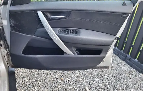 BMW X3 E83 Front door card panel trim