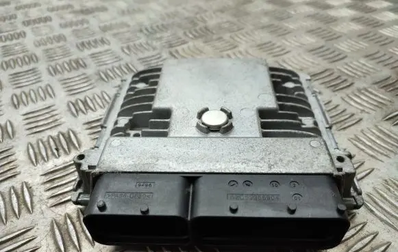 Audi A1 Engine control unit/module 03F906070GN 5WP44870