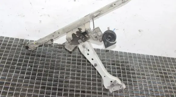 Nissan Pulsar Radiator support slam panel