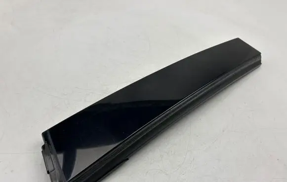 Volkswagen Tiguan Rear door glass trim molding 5N0839902A