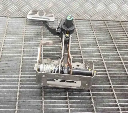Maserati Ghibli Brake pedal 06700049830