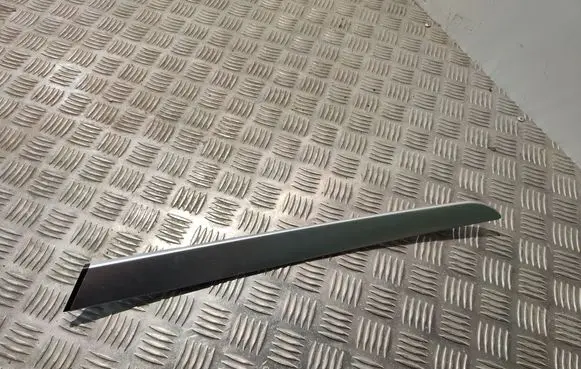 Audi A6 S6 C6 4F Front door trim bar 4F0867409A