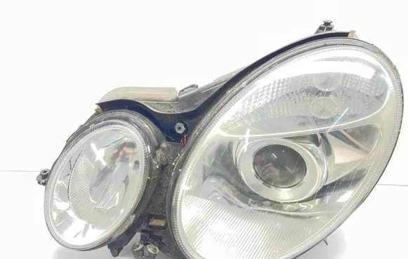 Mercedes-Benz E W211 Headlight/headlamp 15435901