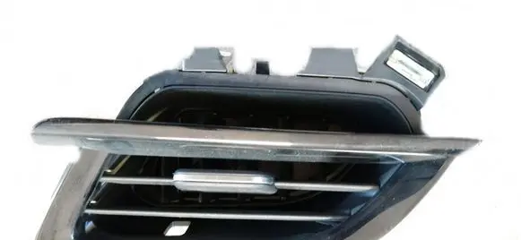 Opel Corsa F Dash center air vent grill 545326626 98296384XU 00190349