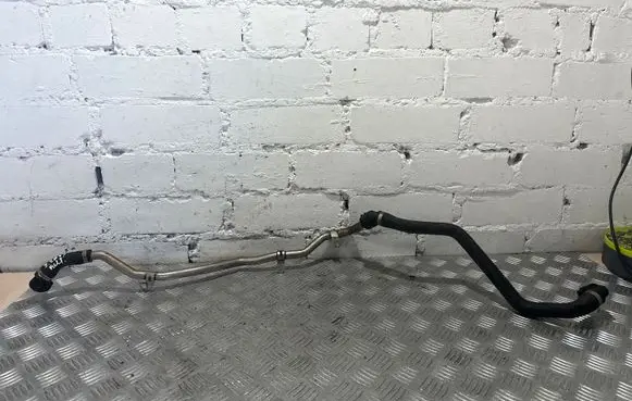 Mercedes-Benz E W213 Engine coolant pipe/hose A2135014782
