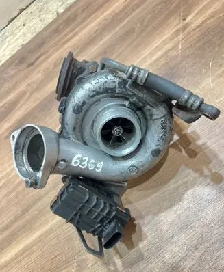 BMW 5 E60 E61 Turbo 7794259014 GT2260V