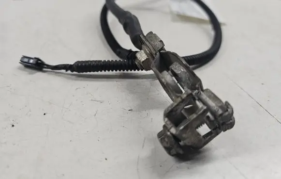 Hyundai Santa Fe Negative earth cable (battery)