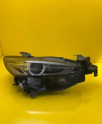 Mazda 6 Headlight/headlamp GRF551030