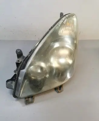 Toyota Corolla Verso AR10 Headlight/headlamp