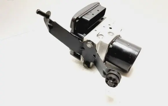BMW 5 E60 E61 ABS Pump 678415101
