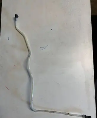 BMW 7 F01 F02 F03 F04 Fuel line pipe 7250956 16137250956