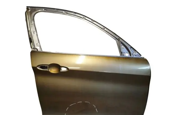Alfa Romeo Stelvio Front door