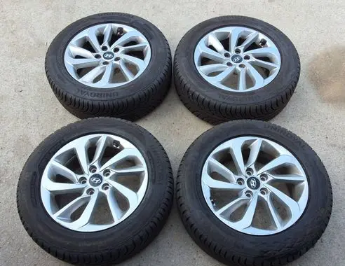 Hyundai Tucson TL R17 alloy rim 