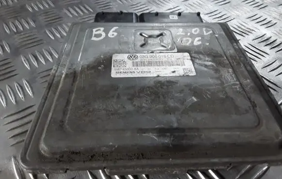 Volkswagen PASSAT B6 Engine control unit/module 03G906018CD 5WP45600AA