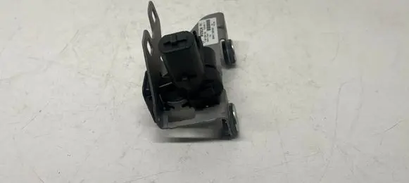 BMW 3 F30 F35 F31 Tailgate window lock/catch/latch 7308831