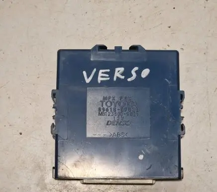 Toyota Corolla Verso AR10 Combustion control unit/module 896180F020 MB1238009021